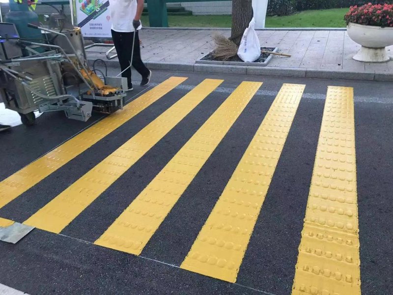 如何选择最佳的道路标线施工方案？这是一个让不少项目经理头疼的问题。